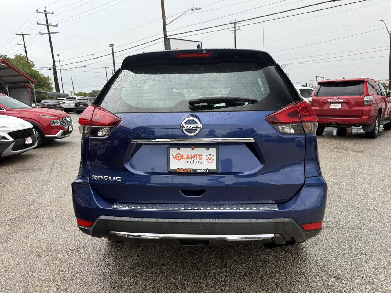 Nissan Rogue photo 4