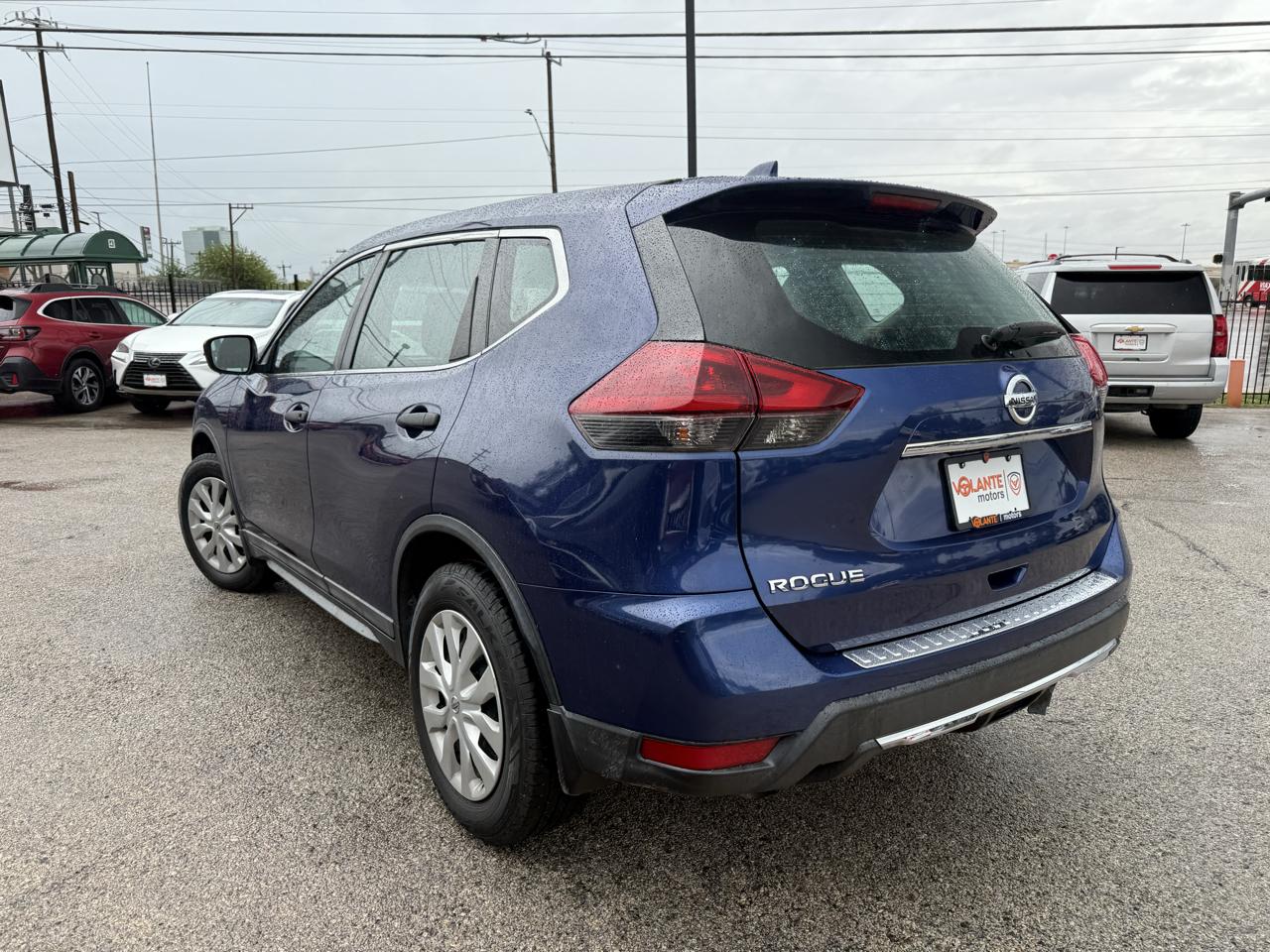 Nissan Rogue photo 5