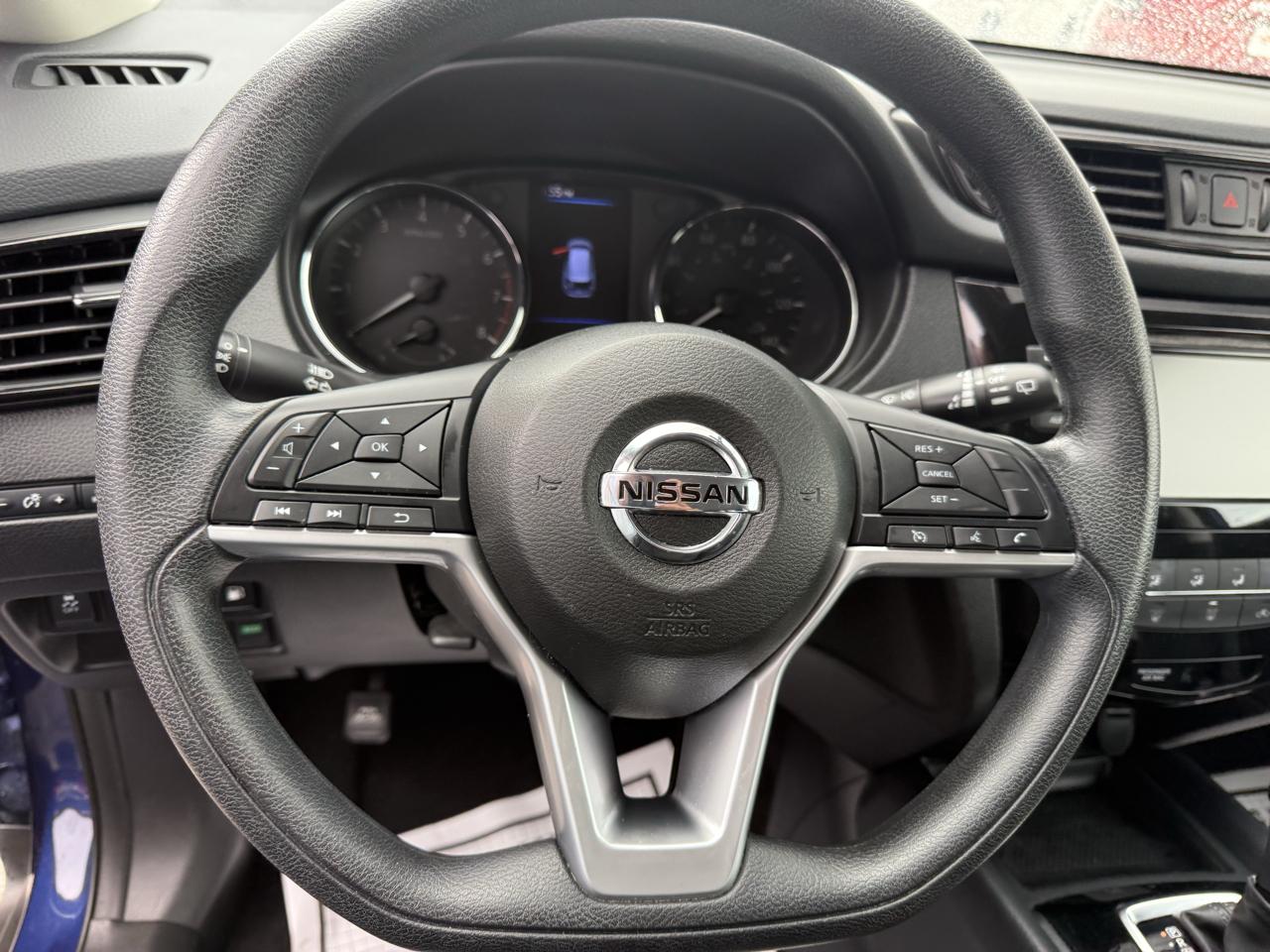 Nissan Rogue photo 11