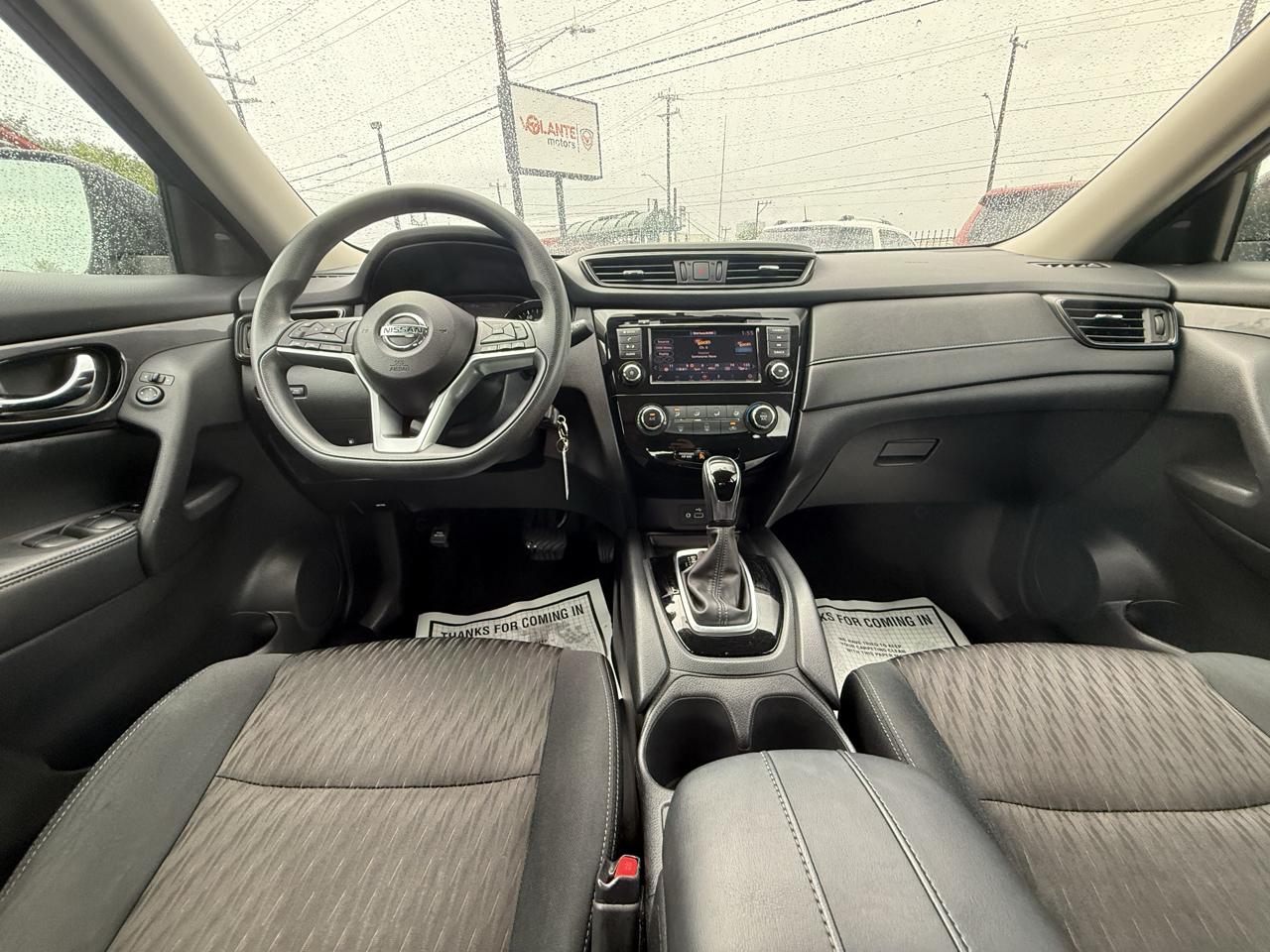 Nissan Rogue photo 14
