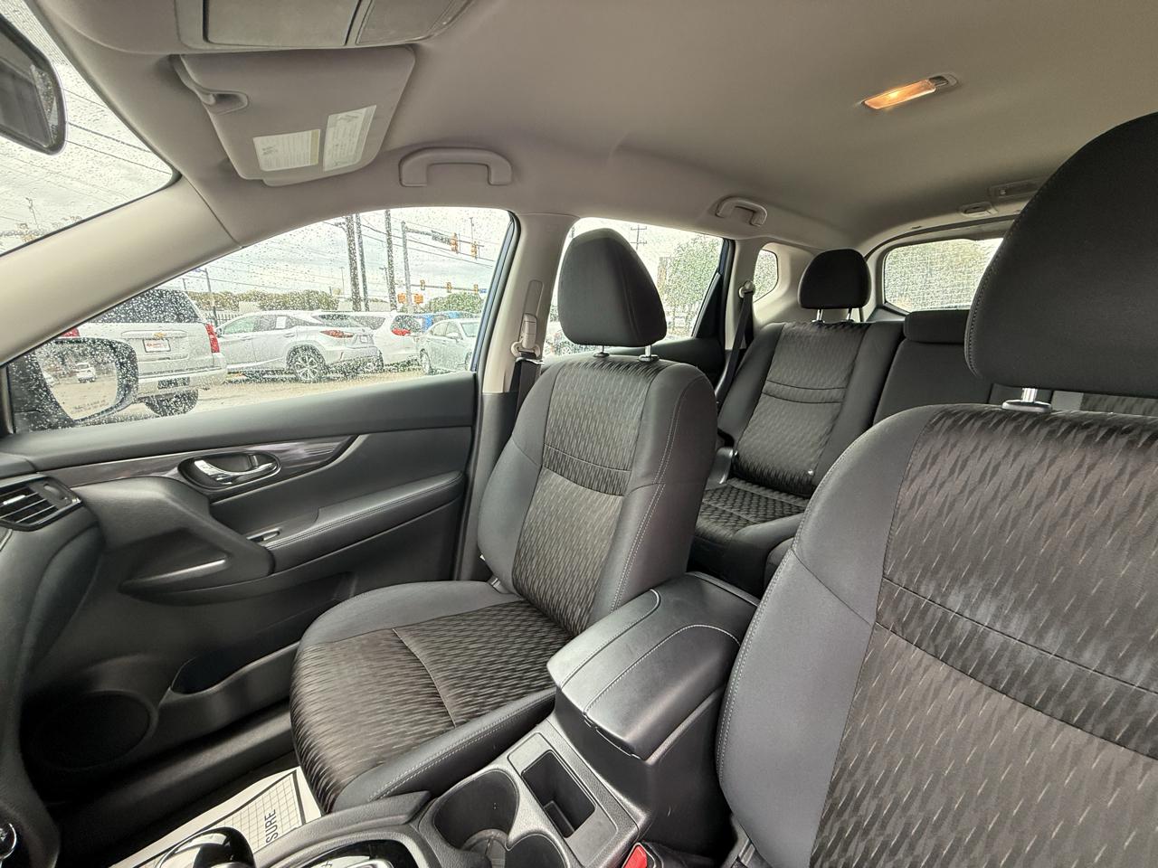 Nissan Rogue photo 15