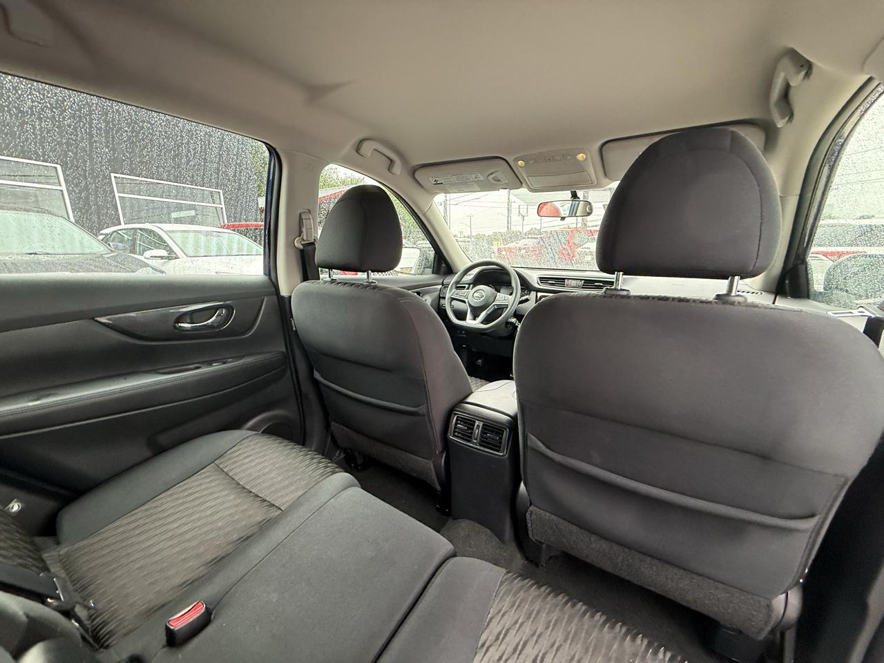 Nissan Rogue photo 18