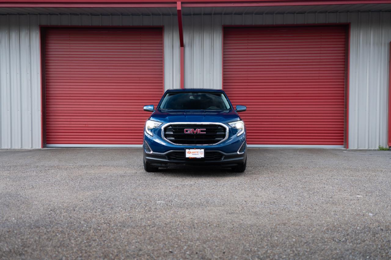 GMC Terrain photo 2