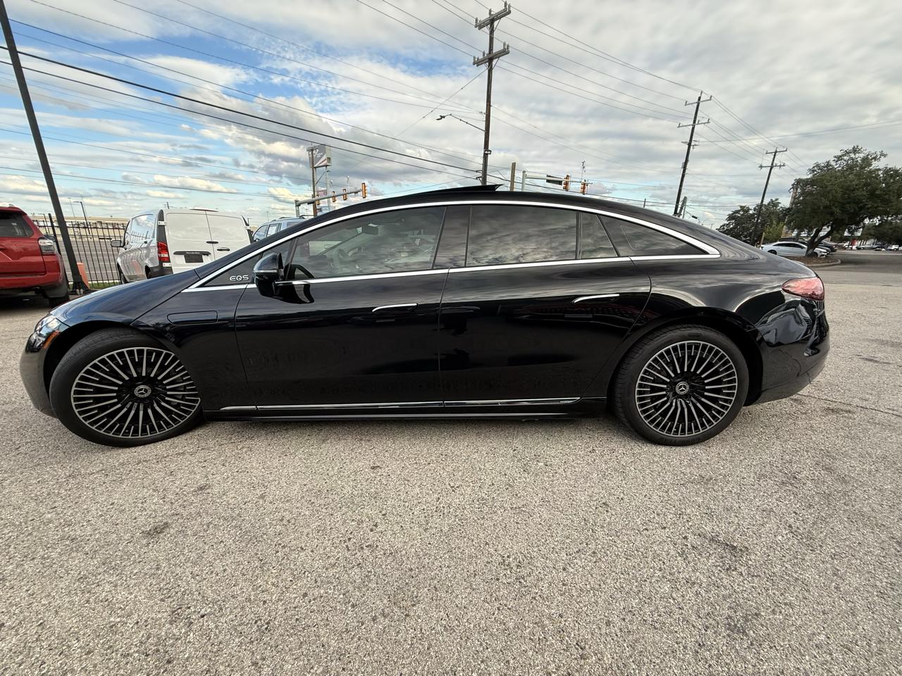Mercedes-Benz EQS-Class Sedan photo 6