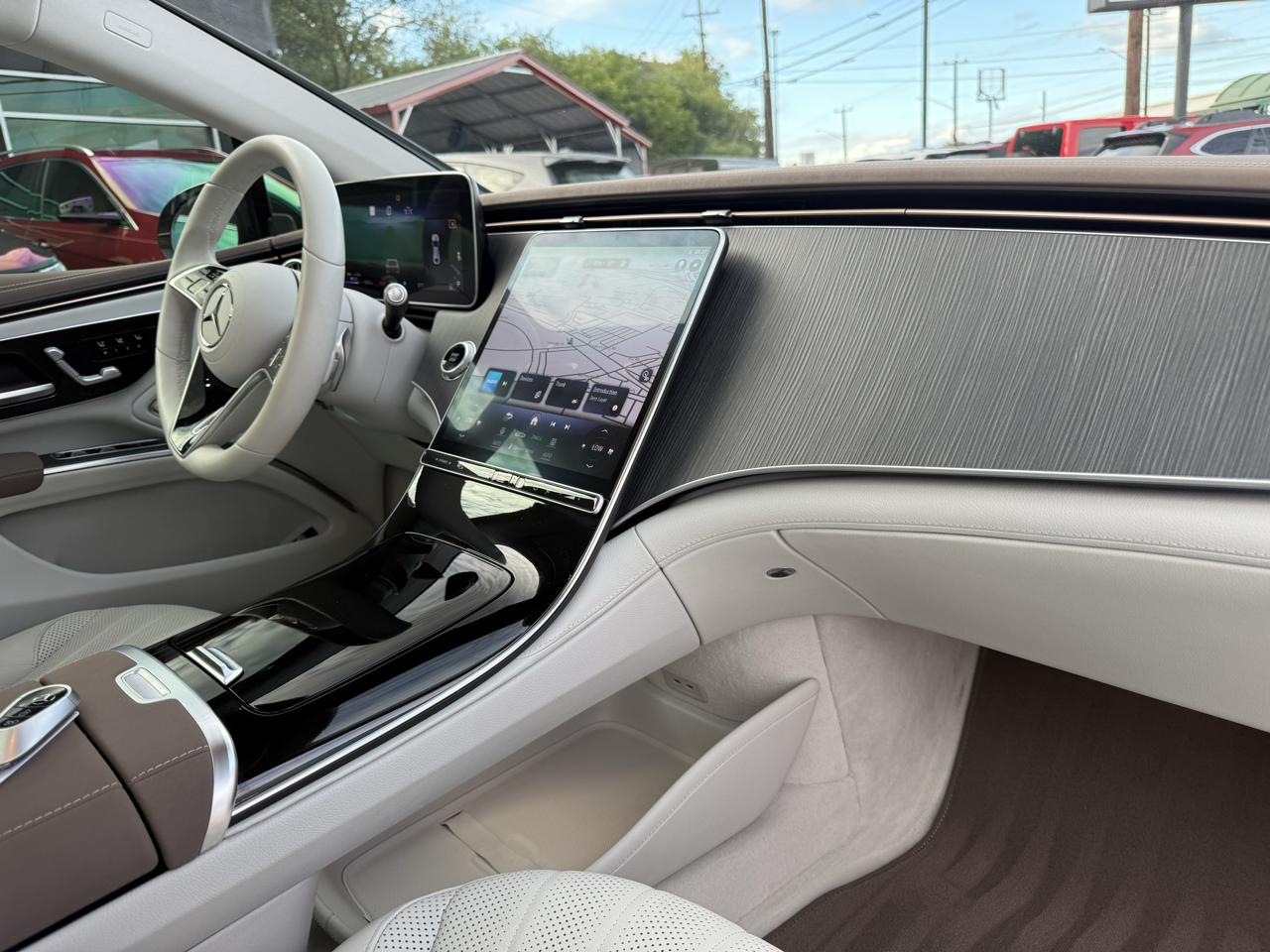 Mercedes-Benz EQS-Class Sedan photo 19