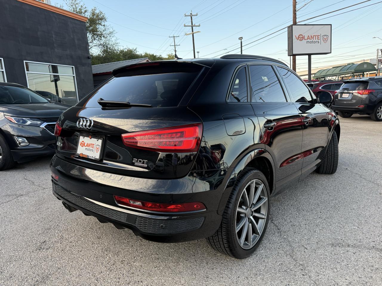 Audi Q3 photo 3