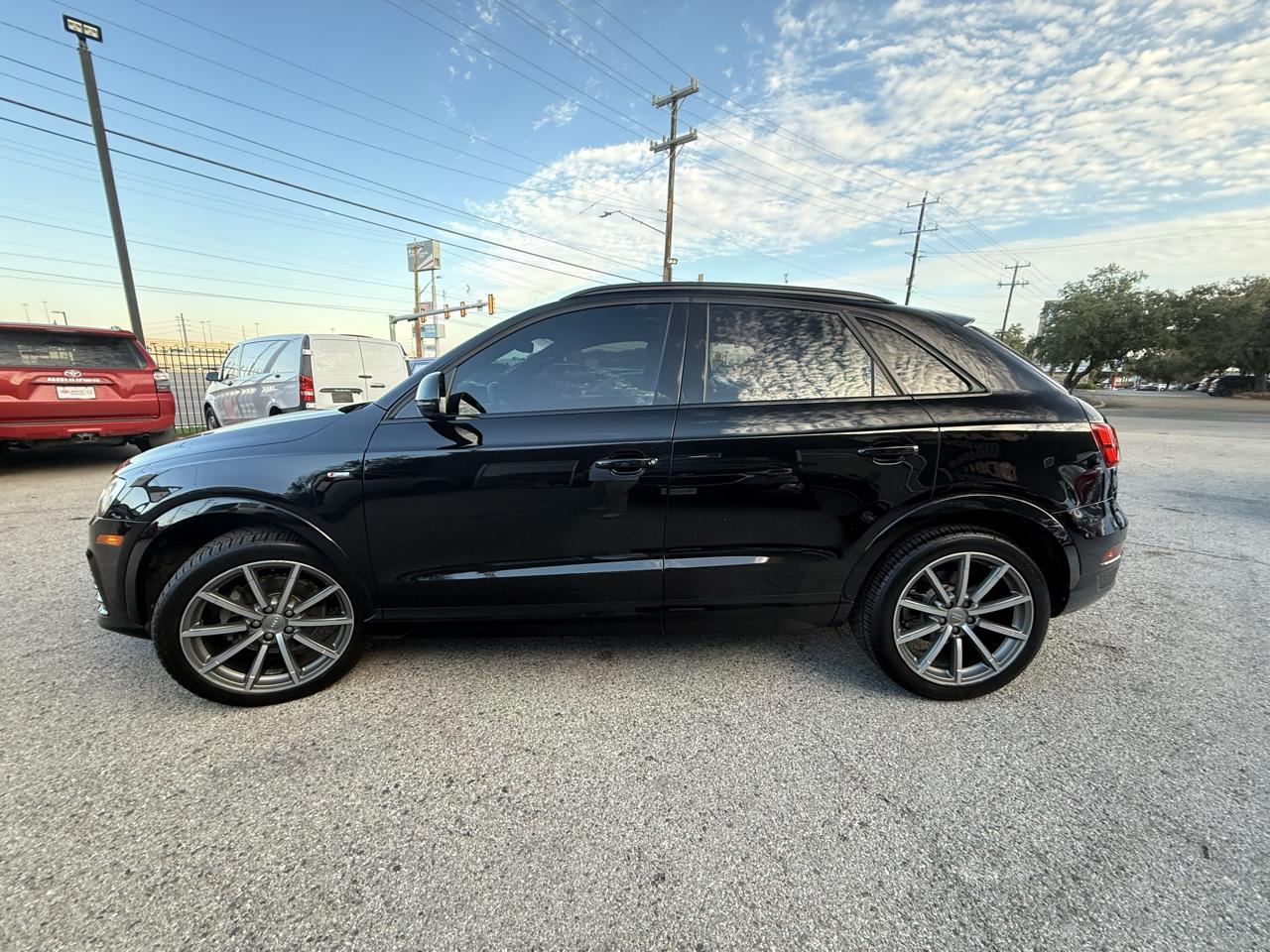 Audi Q3 photo 6