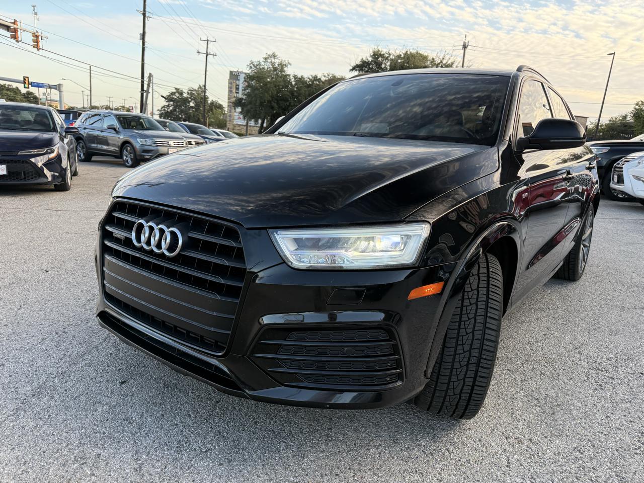 Audi Q3 photo 7