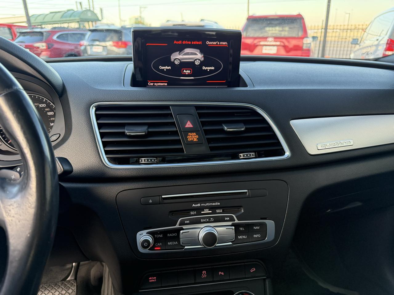 Audi Q3 photo 13