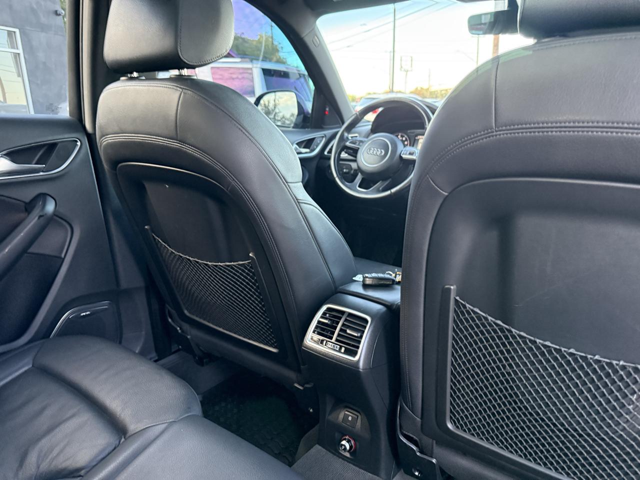 Audi Q3 photo 18
