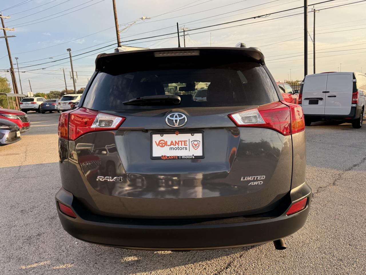 Toyota RAV4 photo 4