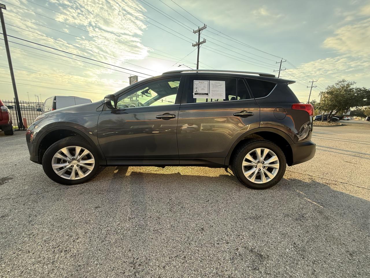Toyota RAV4 photo 6