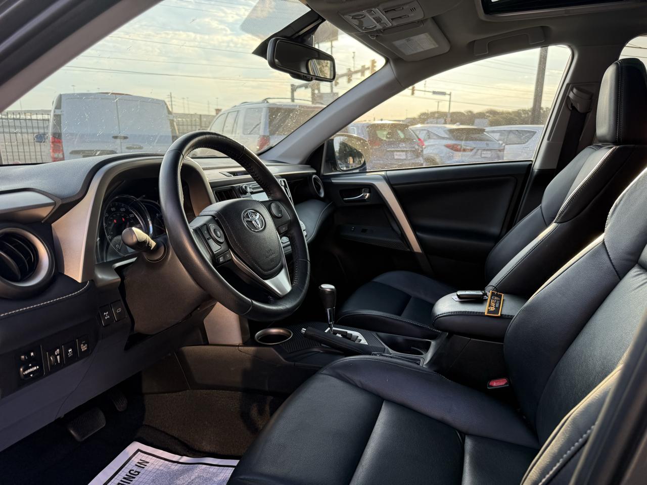 Toyota RAV4 photo 10