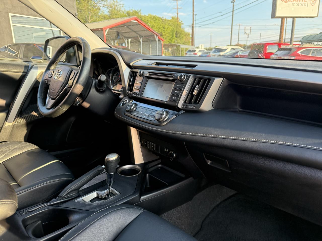 Toyota RAV4 photo 19