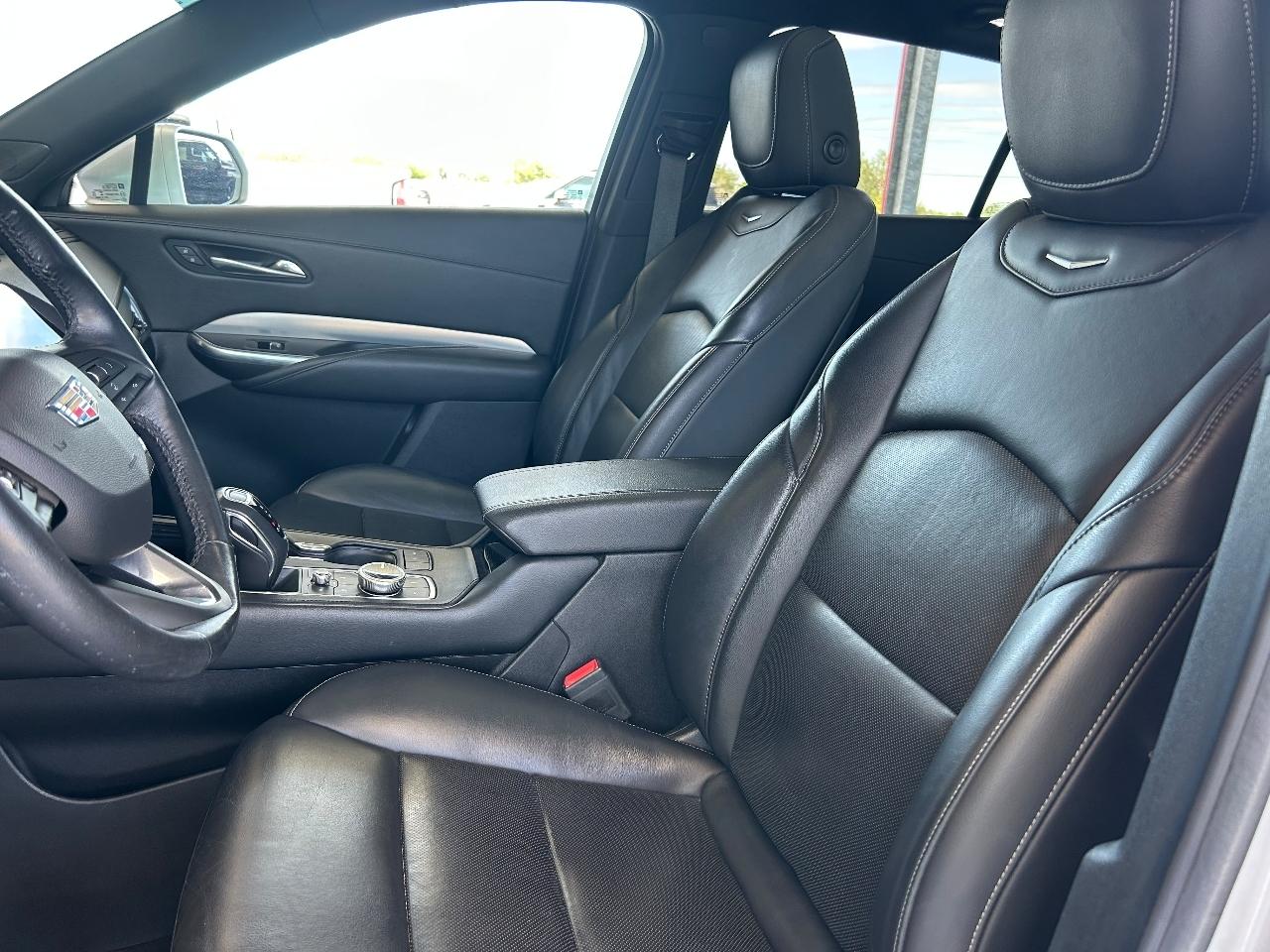 Cadillac XT4 AWD 4dr Premium Luxury 2019