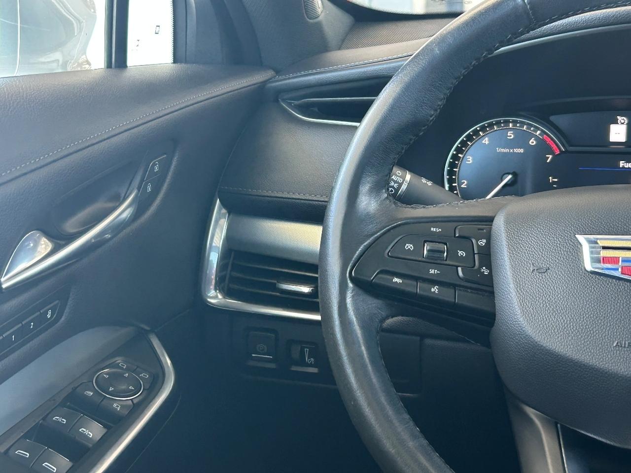 Cadillac XT4 AWD 4dr Premium Luxury 2019