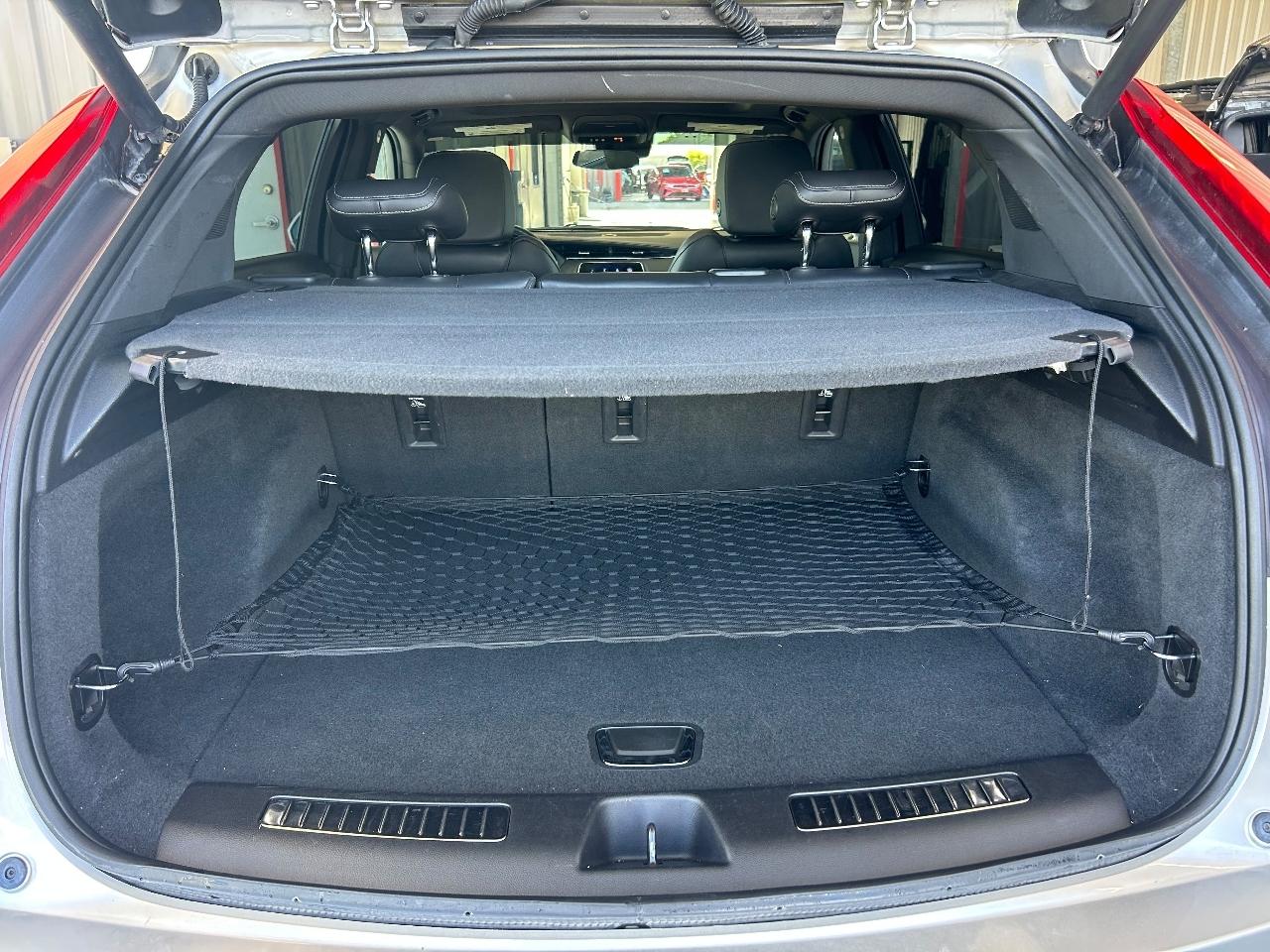 Cadillac XT4 AWD 4dr Premium Luxury 2019