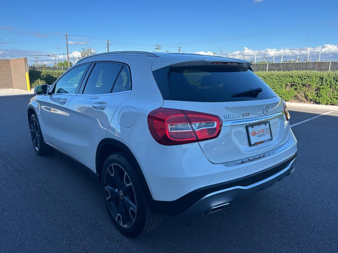 Mercedes-Benz GLA GLA 250 SUV 2019