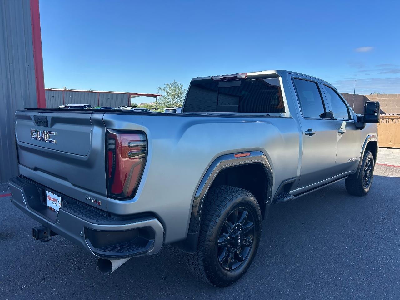 GMC Sierra 2500HD 4WD Crew Cab 159" AT4 2024