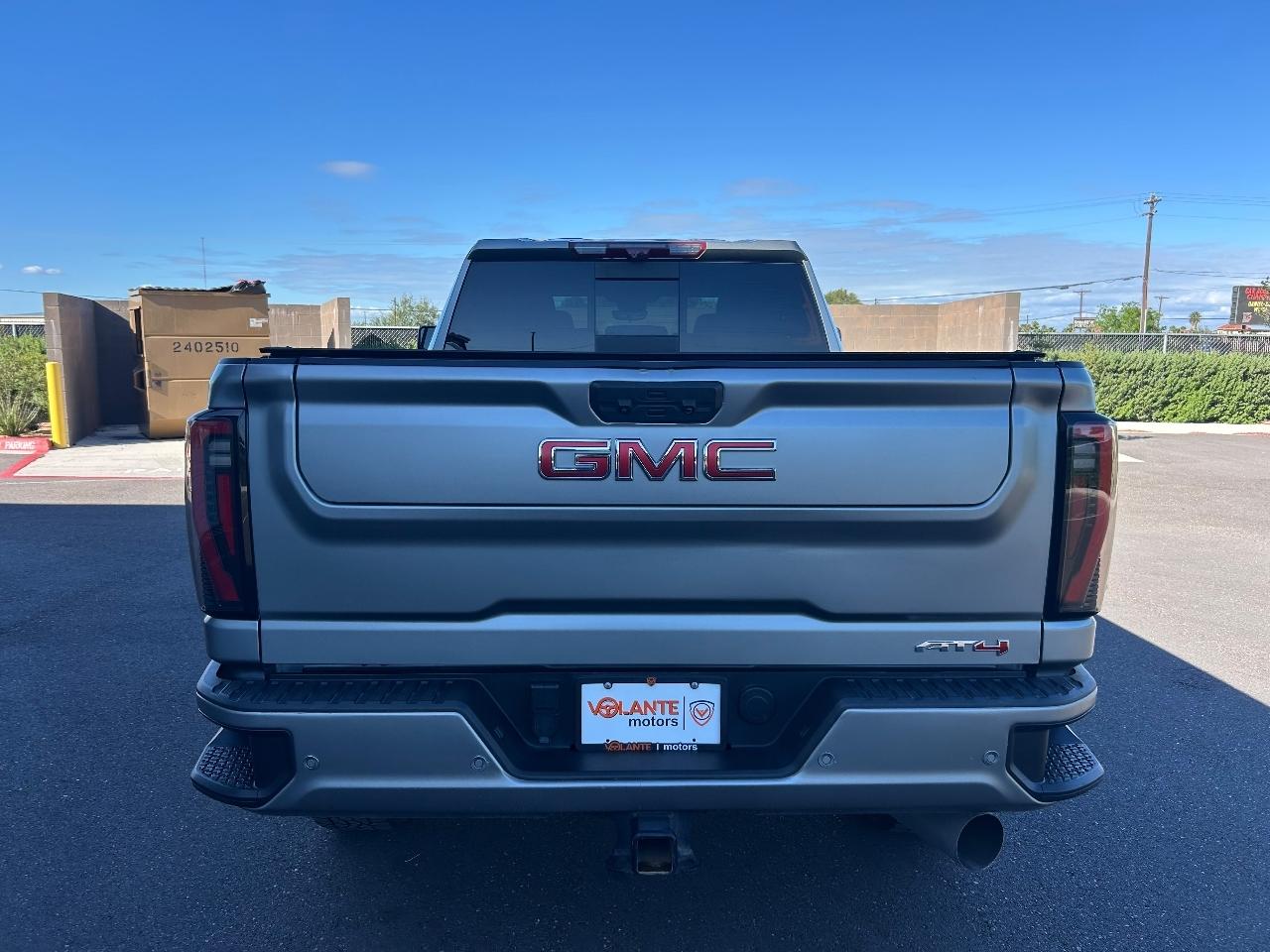 GMC Sierra 2500HD 4WD Crew Cab 159" AT4 2024