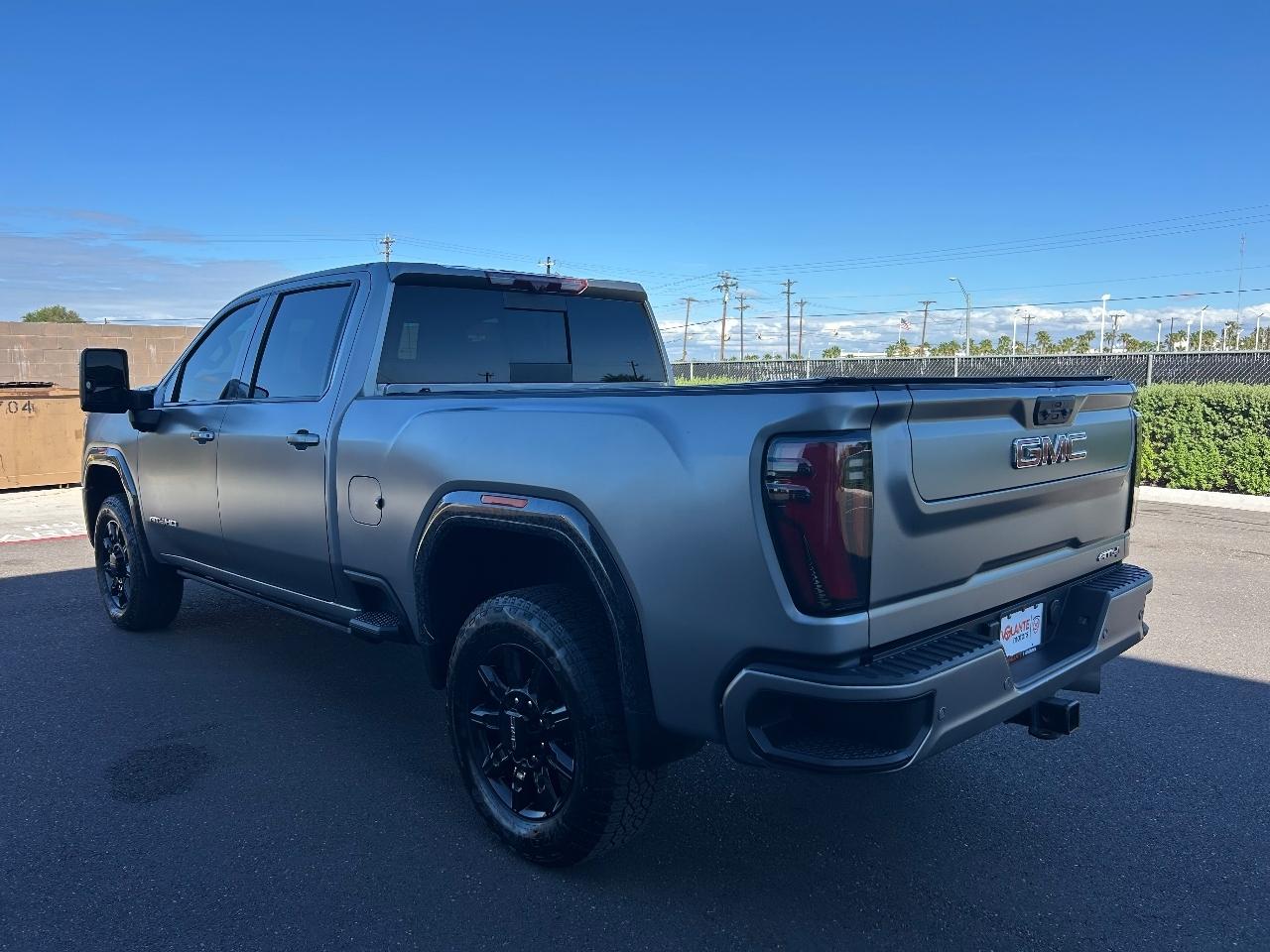 GMC Sierra 2500HD 4WD Crew Cab 159" AT4 2024