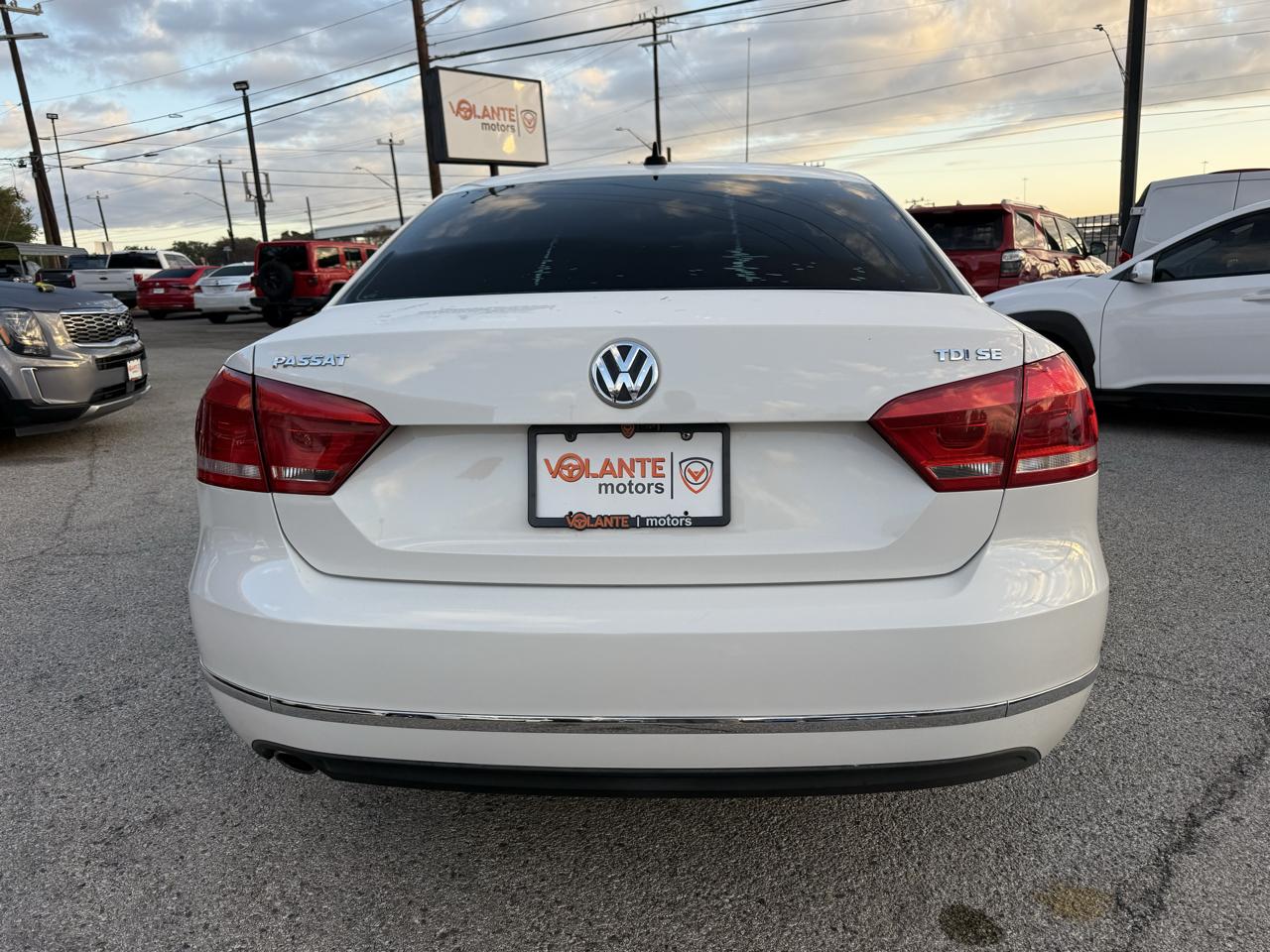 Volkswagen Passat 4dr Sdn 2.0L Manual TDI SE 2015