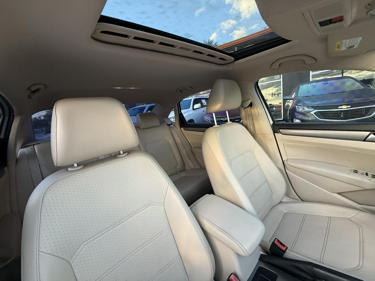 Volkswagen Passat 4dr Sdn 2.0L Manual TDI SE 2015