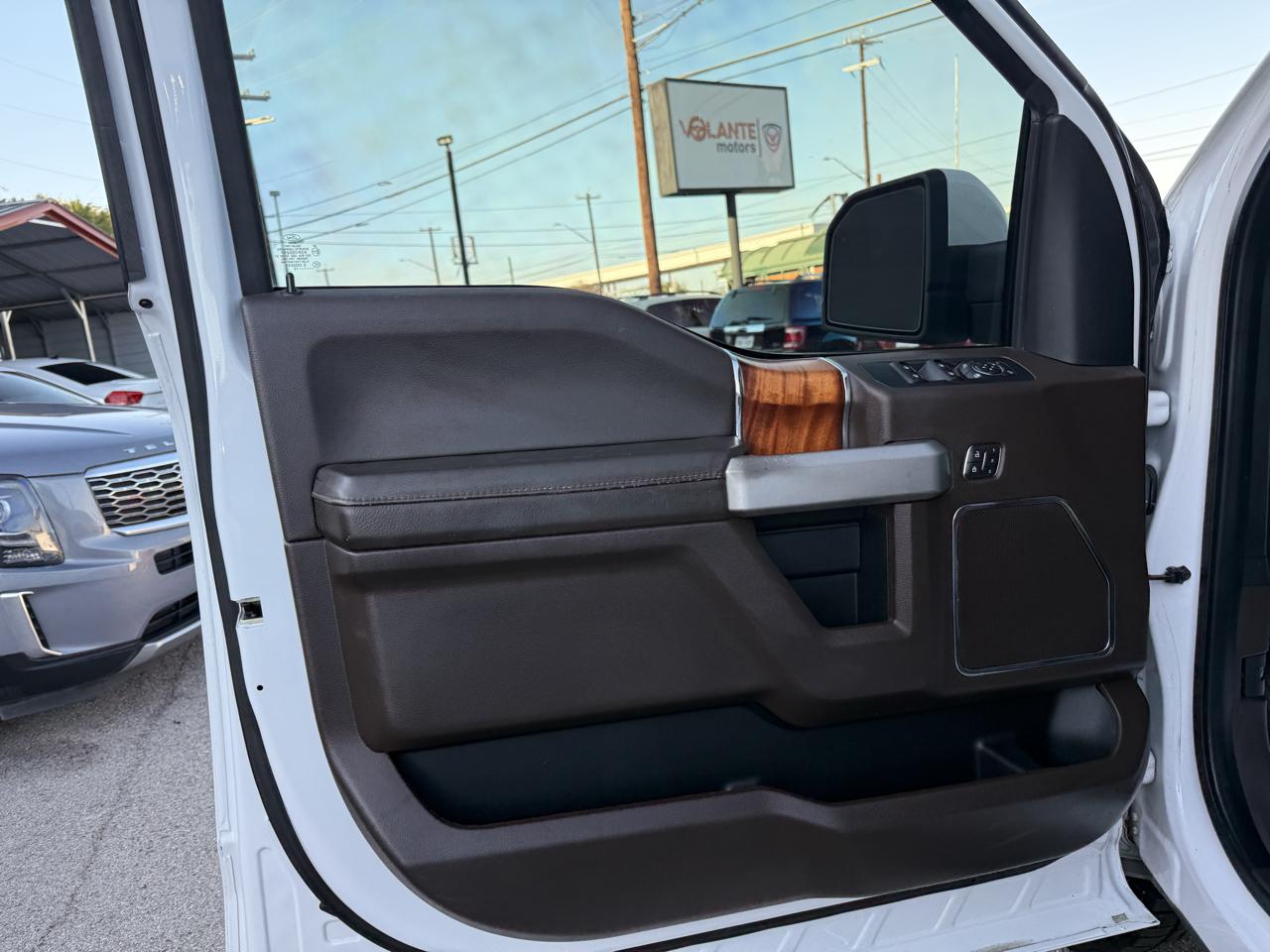 Ford F-150 SuperCrew 150" King Ranch 4WD 2019