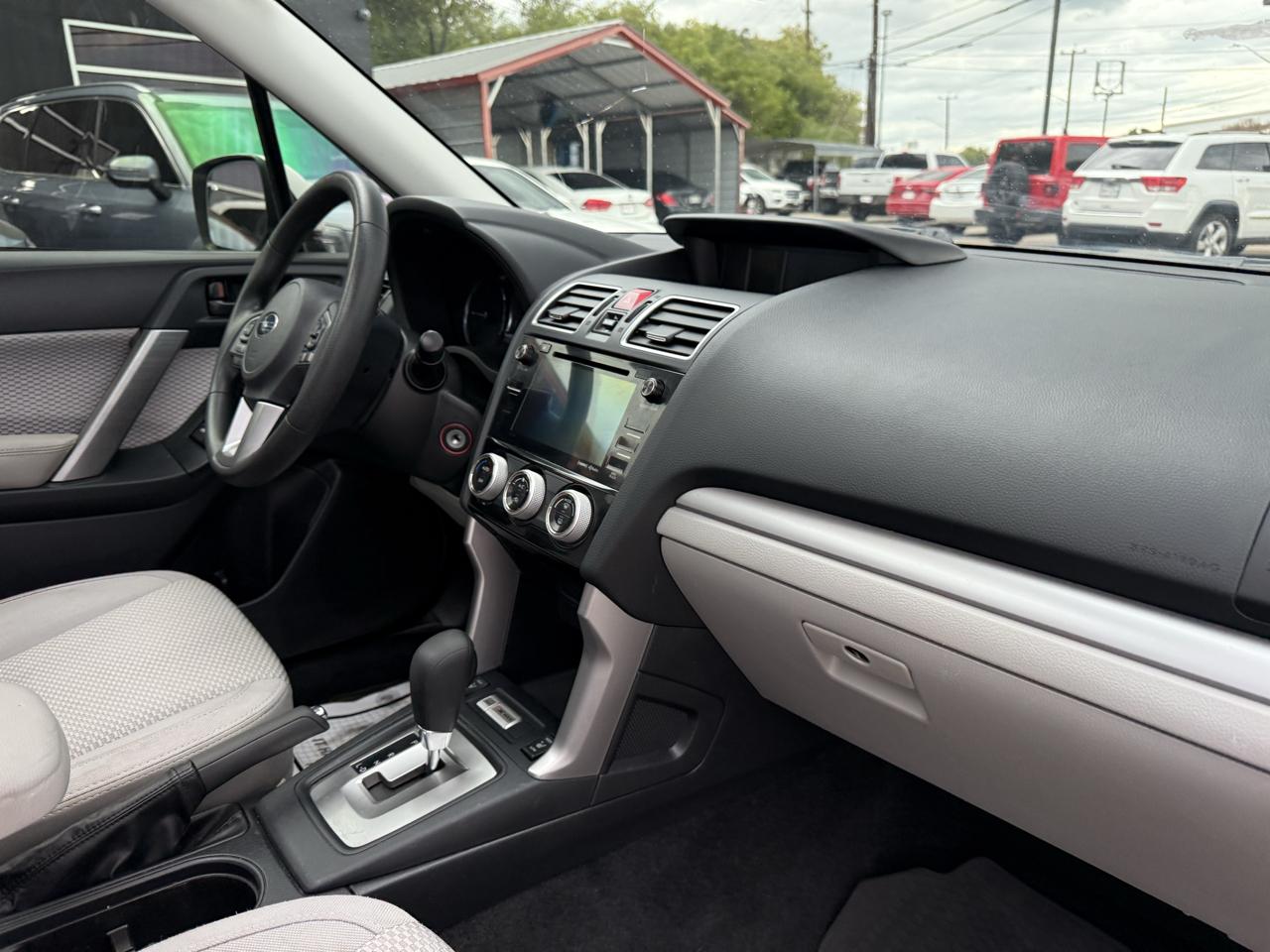 Subaru Forester 2.5i Premium CVT 2017