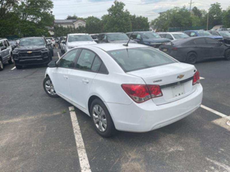 Chevrolet Cruze LS Auto 2013