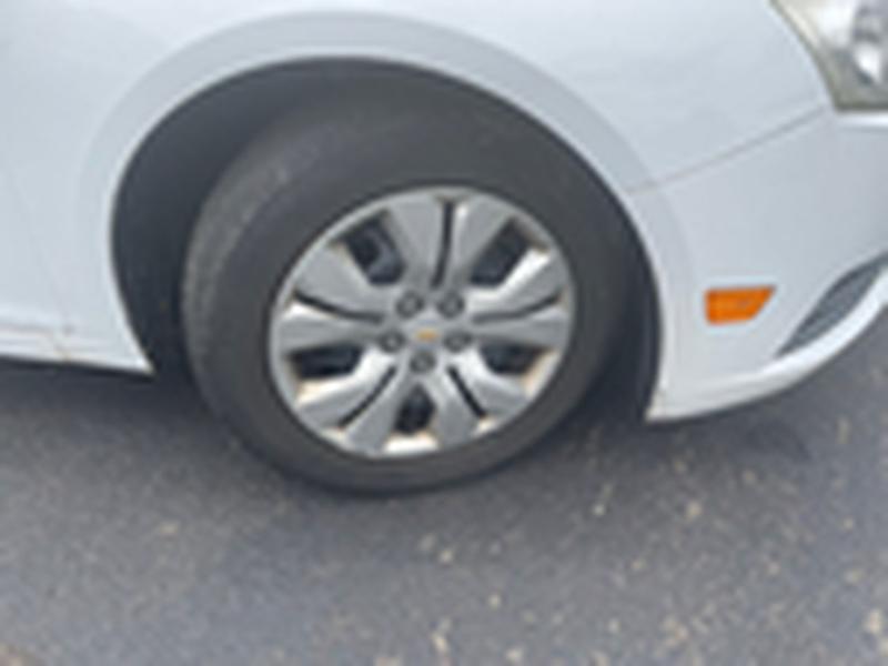 Chevrolet Cruze LS Auto 2013