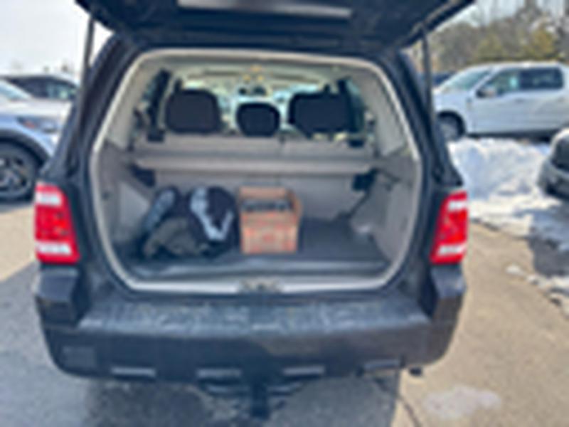 Ford Escape XLT 4WD 2011