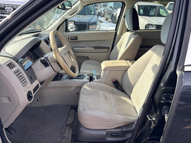 Ford Escape XLT 4WD 2011