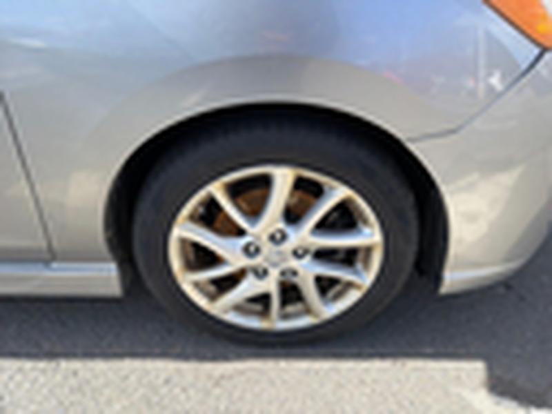 Mazda MAZDA5 Grand Touring 2012