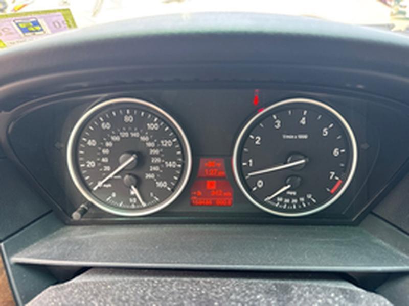 BMW 5-Series 528xi 2009