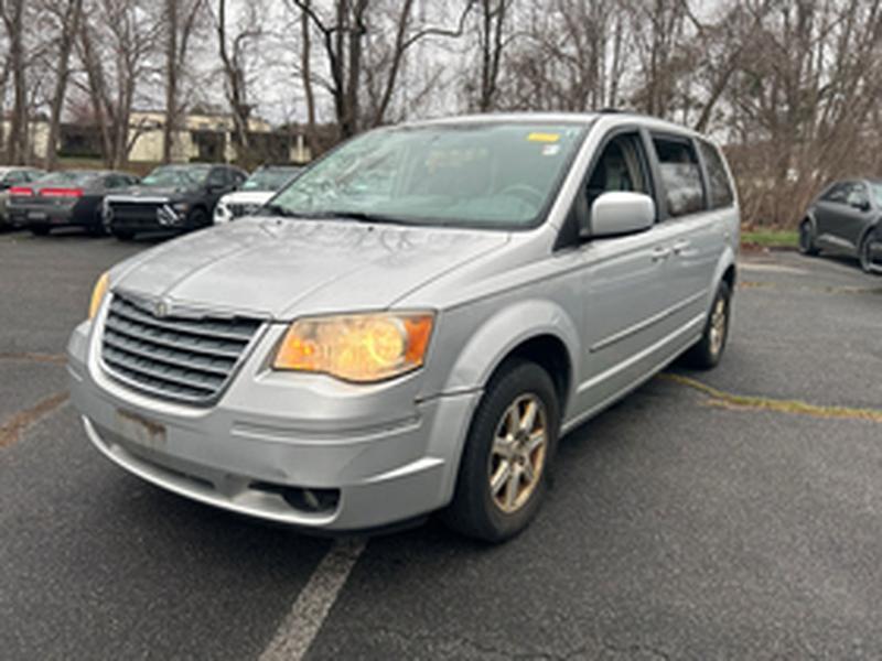 Chrysler Town & Country Touring 2010