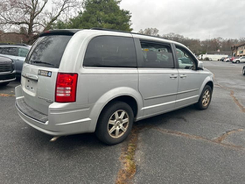 Chrysler Town & Country Touring 2010