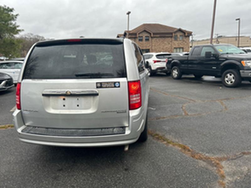 Chrysler Town & Country Touring 2010