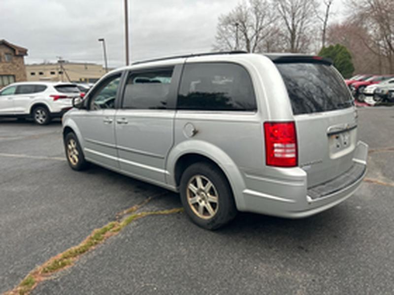 Chrysler Town & Country Touring 2010