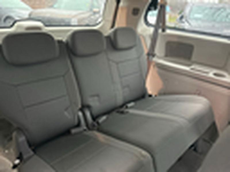 Chrysler Town & Country Touring 2010
