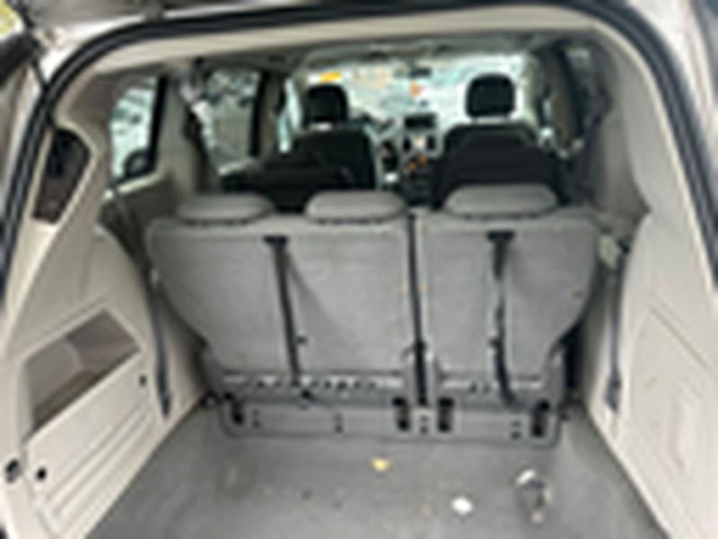 Chrysler Town & Country Touring 2010