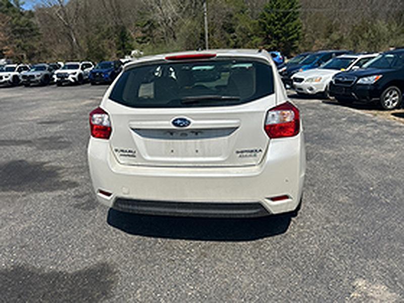 Subaru Impreza Premium Plus 5-Door+S/R 2013