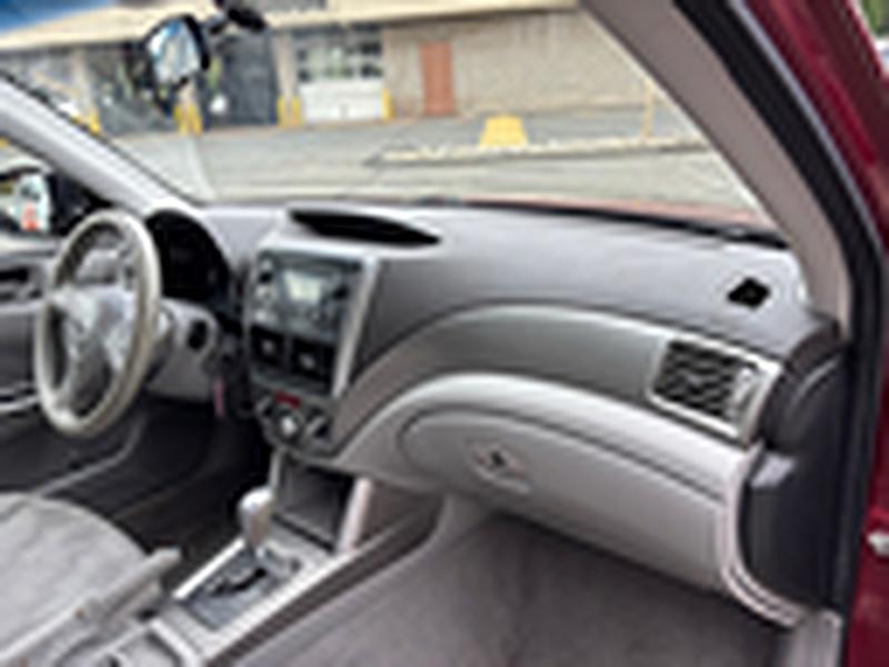 Subaru Forester 2.5X Premium 2010