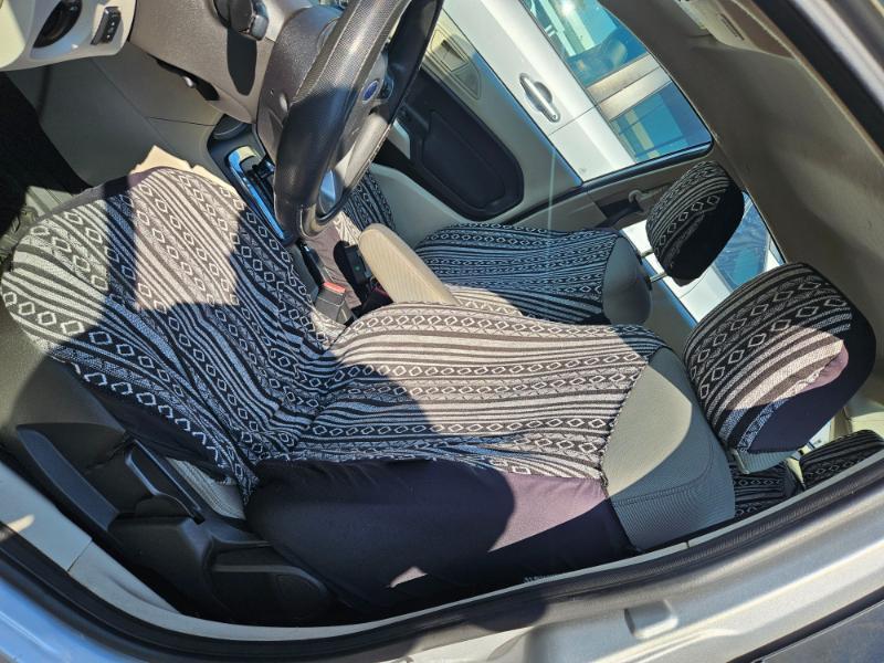 Ford Fiesta SE Sedan 2012