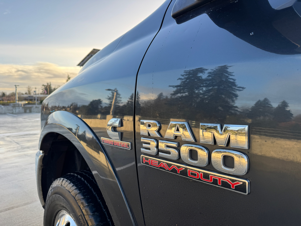 RAM 3500 Laramie Crew Cab LWB 4WD DRW 2013