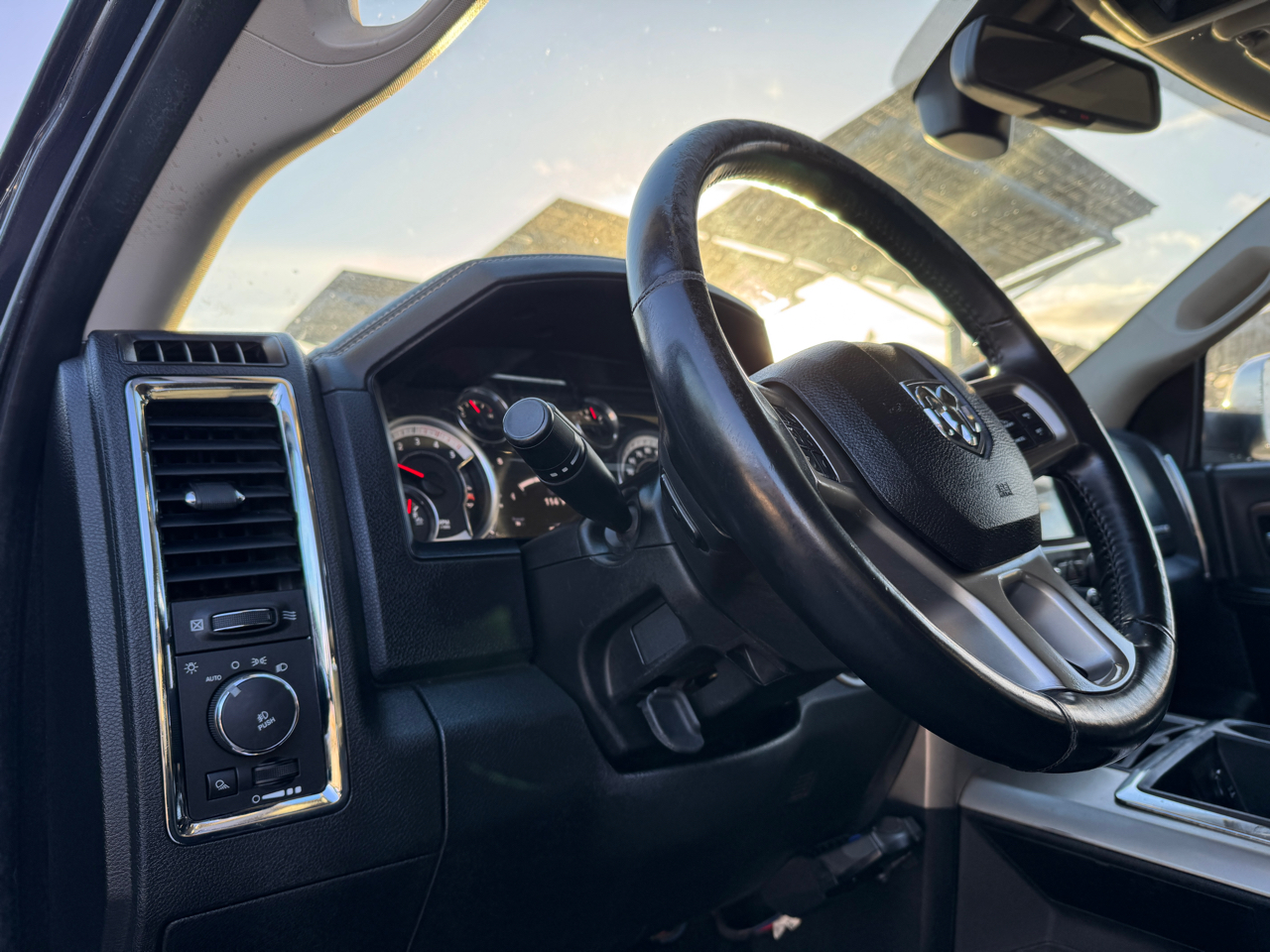 RAM 3500 Laramie Crew Cab LWB 4WD DRW 2013