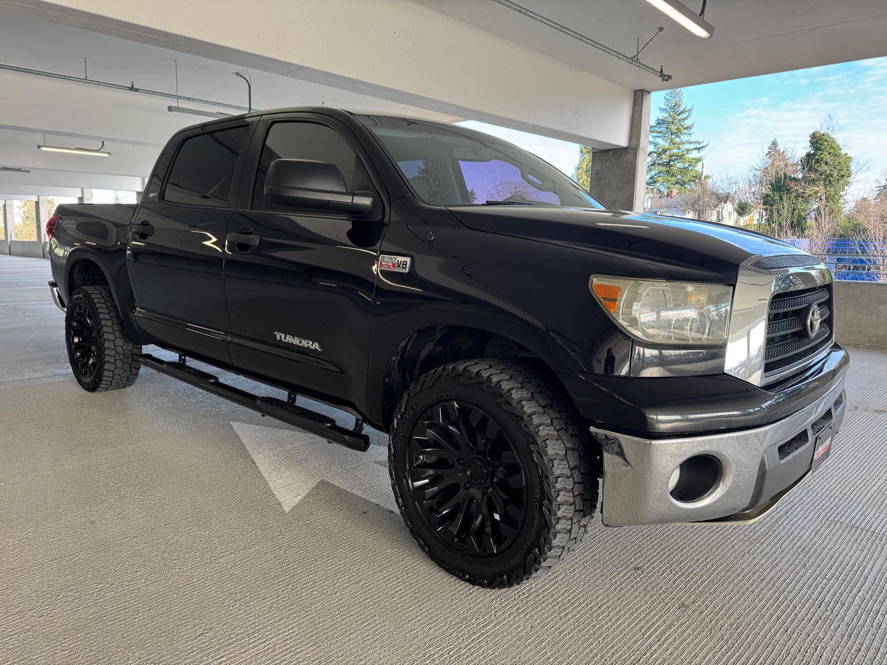 Toyota Tundra SR5 CrewMax 5.7L 4WD 2008