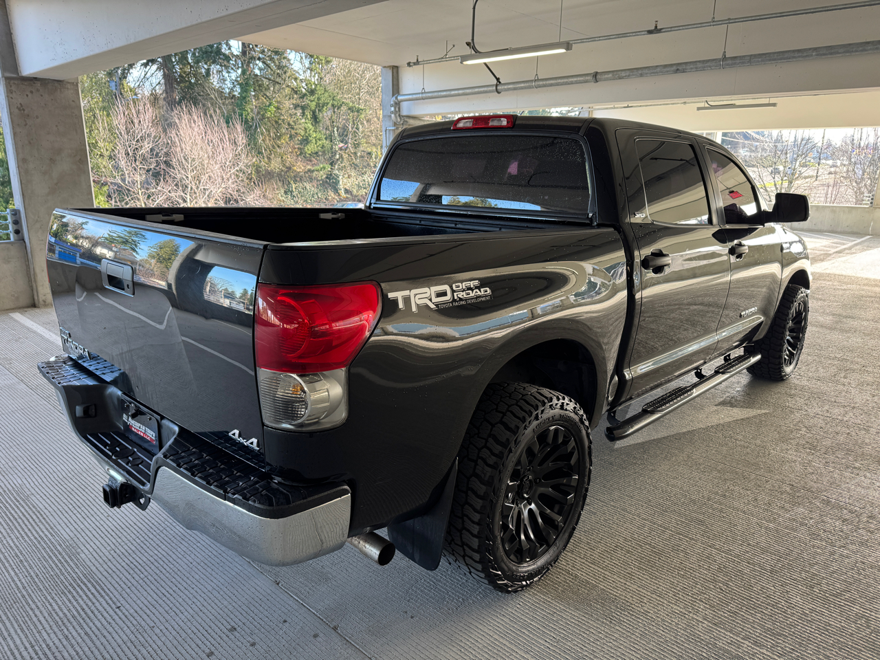 Toyota Tundra SR5 CrewMax 5.7L 4WD 2008