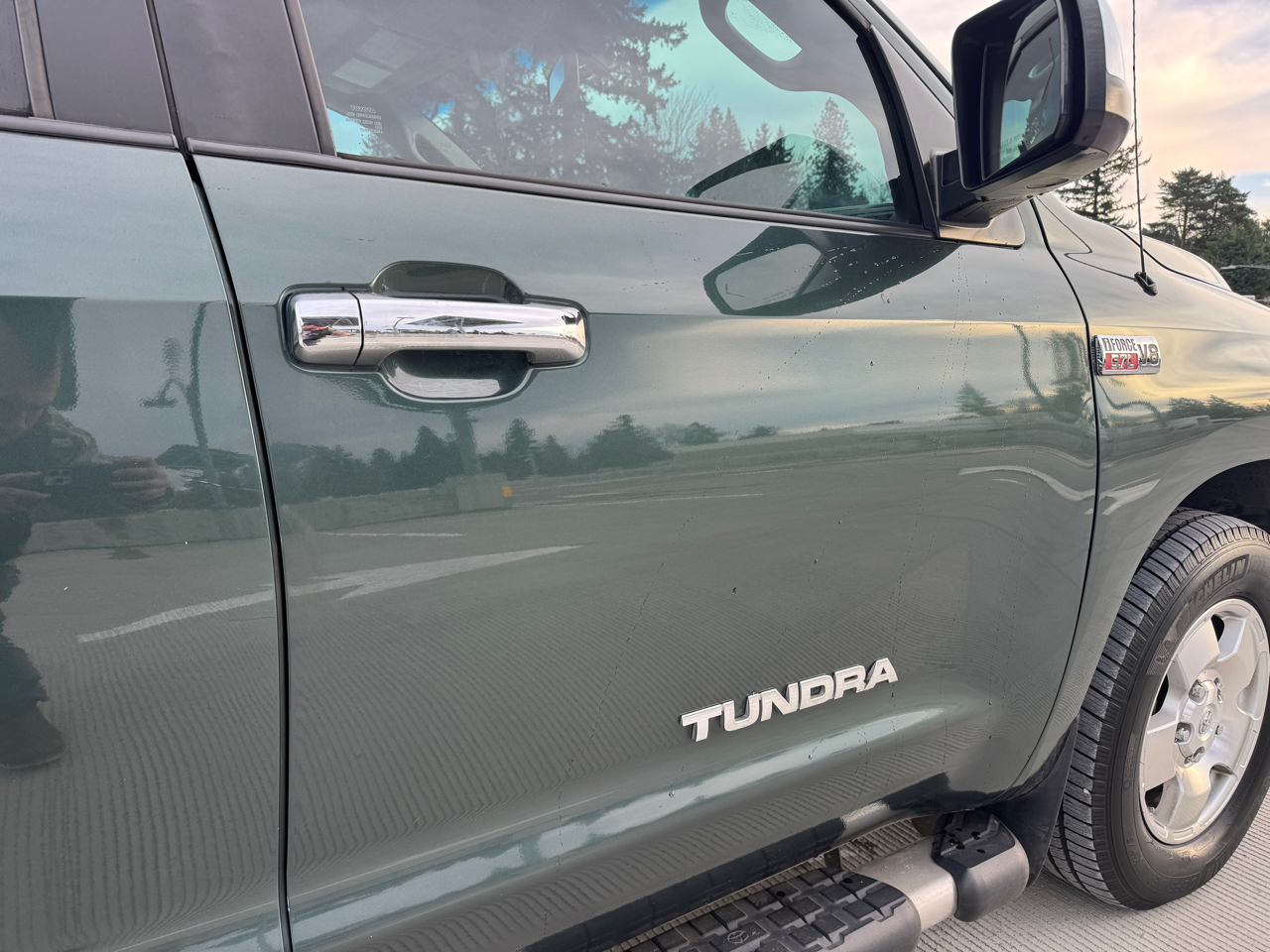 Toyota Tundra Limited CrewMax 5.7L 4WD 2008