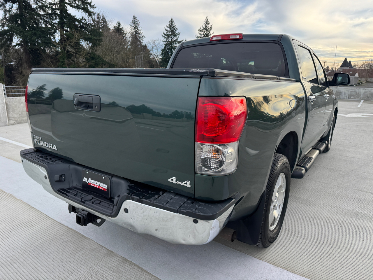 Toyota Tundra Limited CrewMax 5.7L 4WD 2008